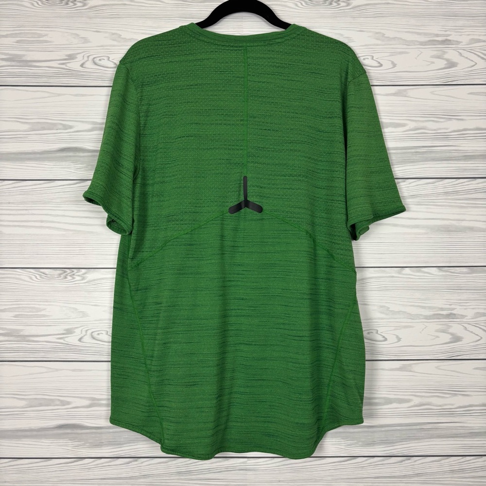 Nike Men’s Oregon Ducks Dri-Fit Short Sleeve T-Shirt Size Large - Picture 5 of 9